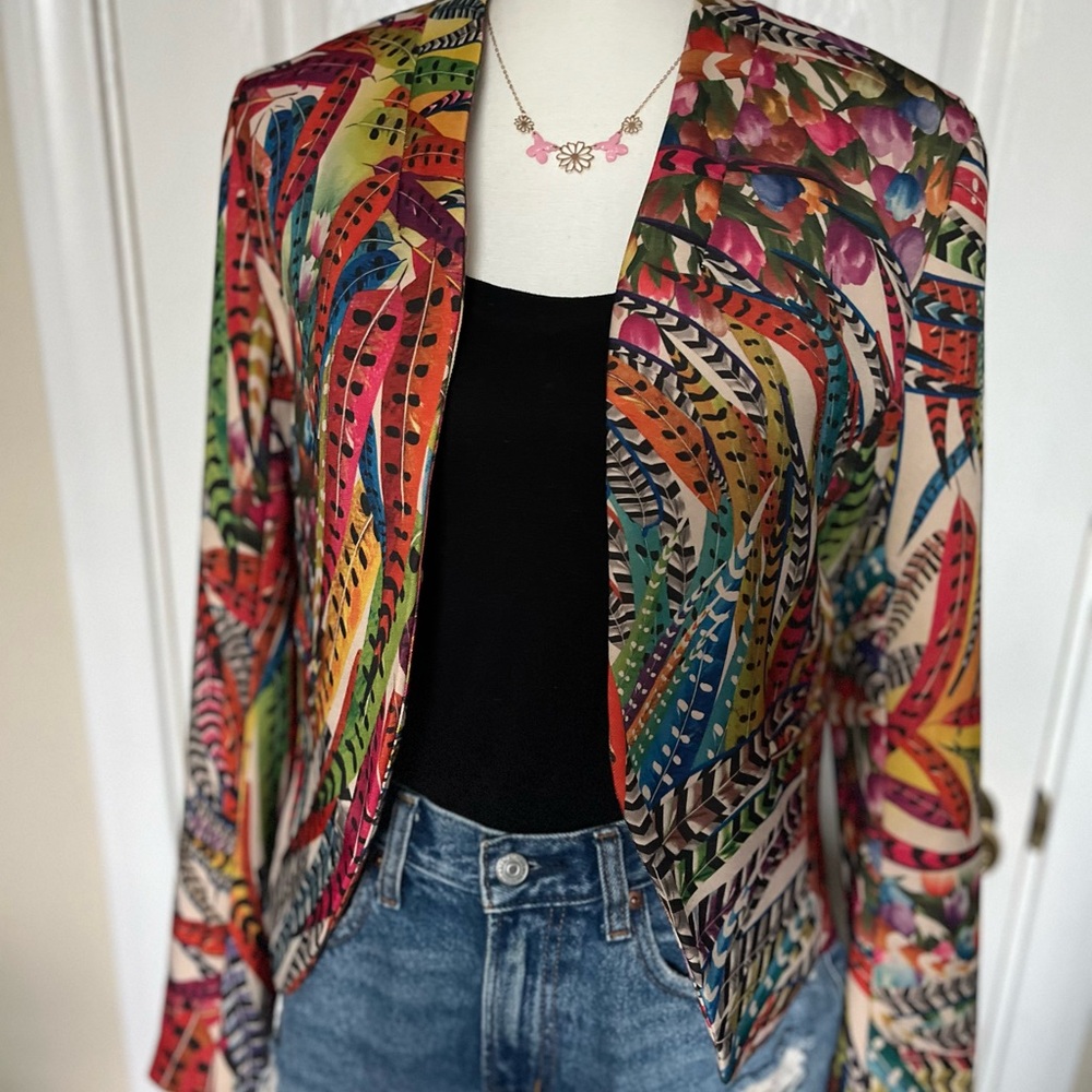 Ovi Multi Colored Feather Printed Short Blazer.